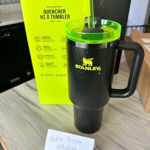 BNIB Halloween GITD stanley cup